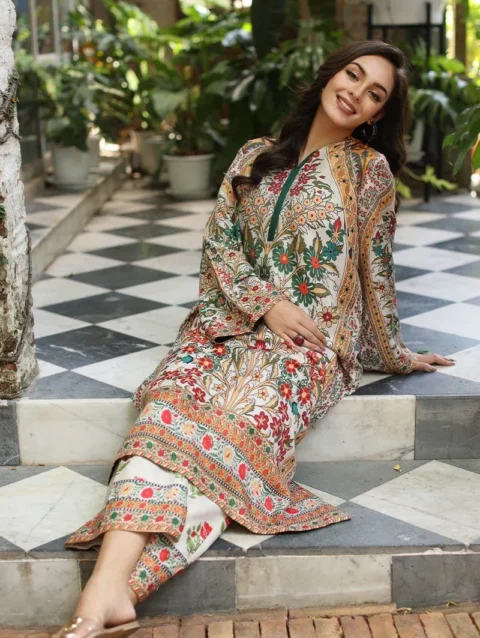 SOFT PREMIUM KHADDAR FABRIC DIGITAL PRINTED SHAWL